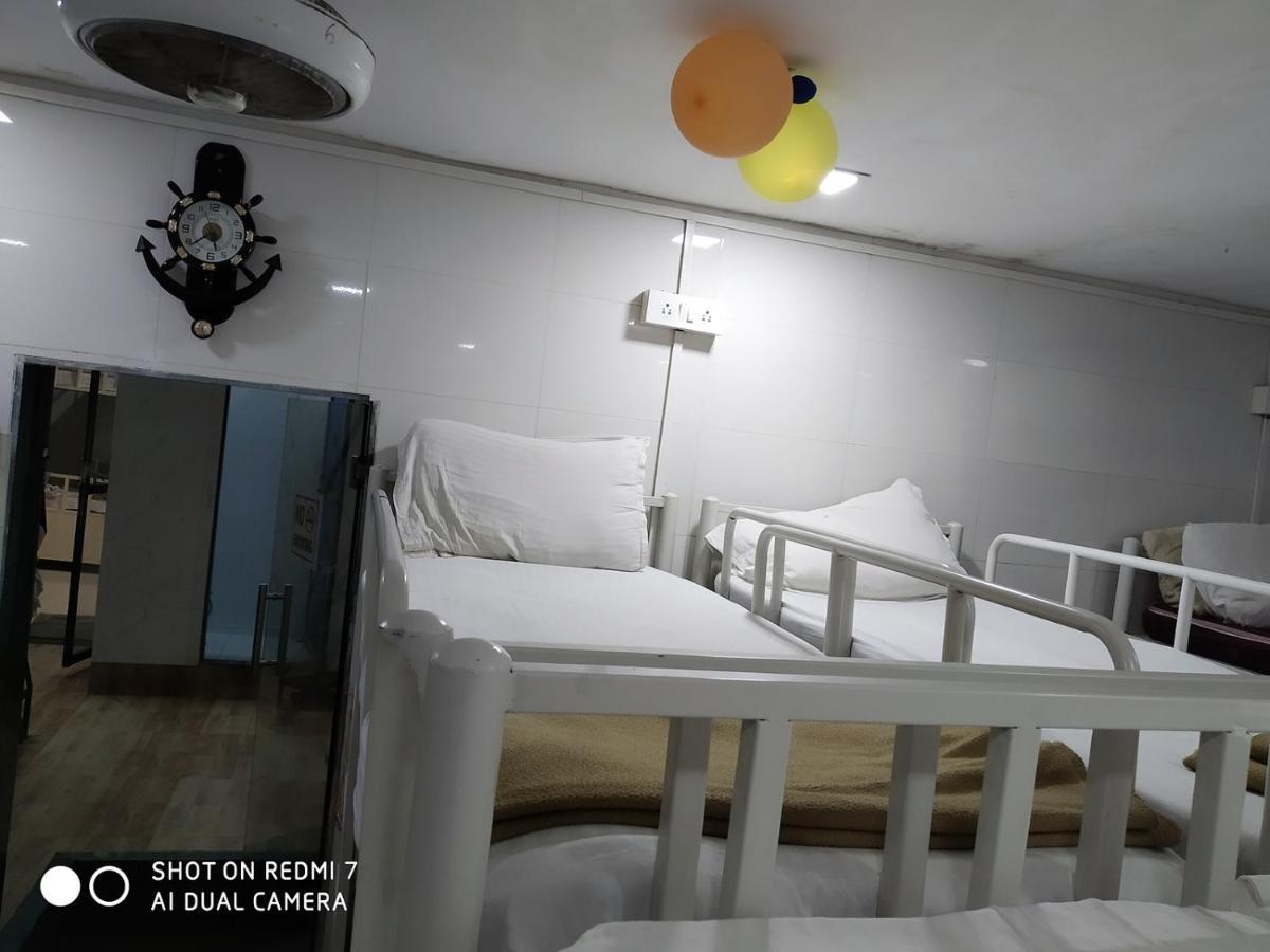 Star Dormitory Mumbai Dış mekan fotoğraf