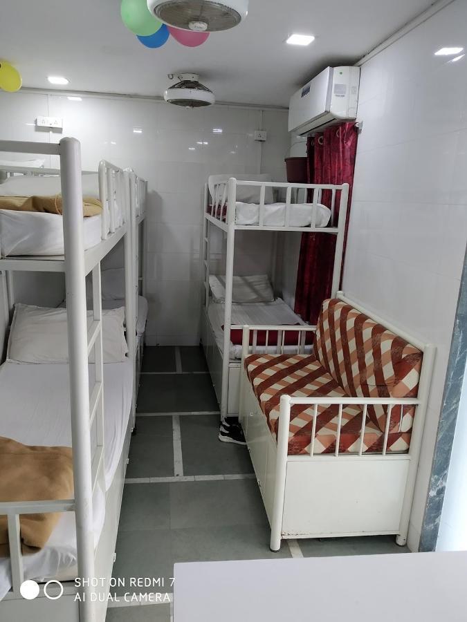 Star Dormitory Mumbai Dış mekan fotoğraf